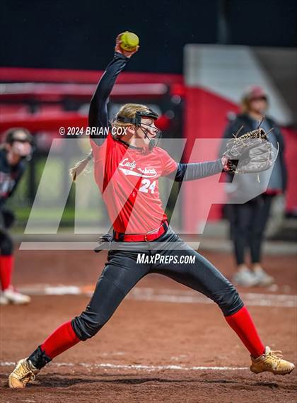 Thumbnail 2 in Flippin vs Green Forest (AAA 3A-1 District Tournament) photogallery.
