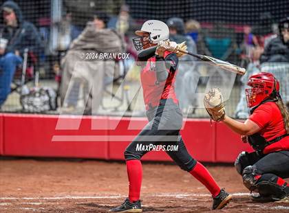 Thumbnail 3 in Flippin vs Green Forest (AAA 3A-1 District Tournament) photogallery.