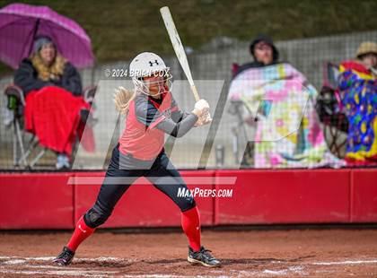 Thumbnail 3 in Flippin vs Green Forest (AAA 3A-1 District Tournament) photogallery.