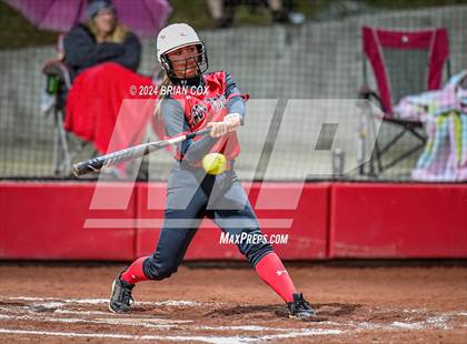 Thumbnail 2 in Flippin vs Green Forest (AAA 3A-1 District Tournament) photogallery.