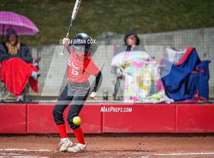 Thumbnail 2 in Flippin vs Green Forest (AAA 3A-1 District Tournament) photogallery.