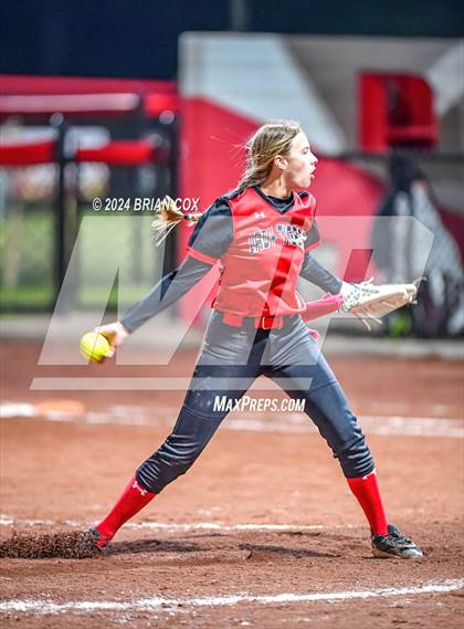 Thumbnail 1 in Flippin vs Green Forest (AAA 3A-1 District Tournament) photogallery.