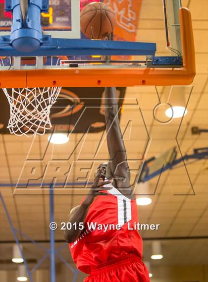 Thumbnail 3 in Athletes Institute of Canada vs Oak Hill Academy (Marshall County Hoopfest) photogallery.