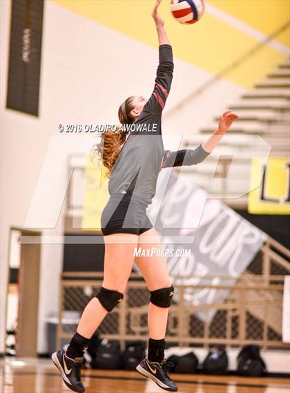 Thumbnail 3 in Kaufman vs. Princeton (UIL 4A Bi-District Playoff) photogallery.
