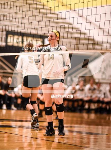 Thumbnail 1 in Kaufman vs. Princeton (UIL 4A Bi-District Playoff) photogallery.