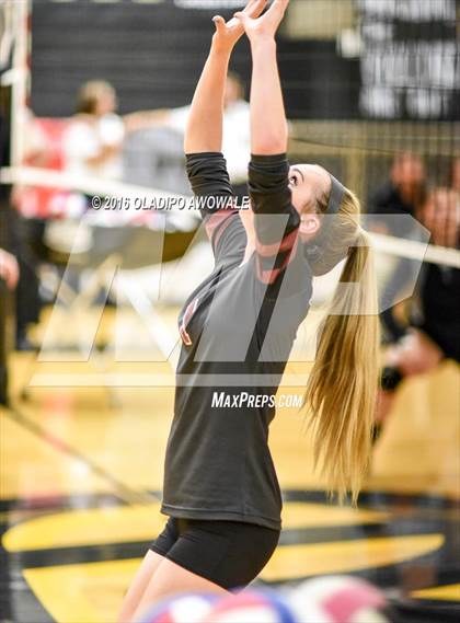 Thumbnail 1 in Kaufman vs. Princeton (UIL 4A Bi-District Playoff) photogallery.