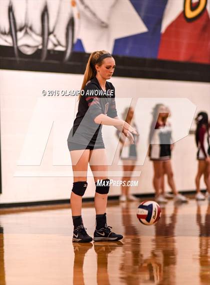 Thumbnail 1 in Kaufman vs. Princeton (UIL 4A Bi-District Playoff) photogallery.