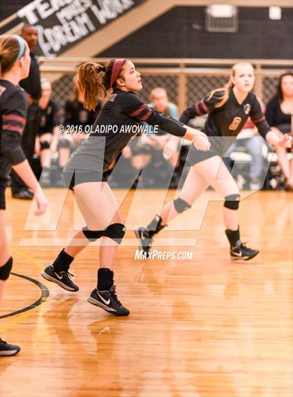 Thumbnail 3 in Kaufman vs. Princeton (UIL 4A Bi-District Playoff) photogallery.