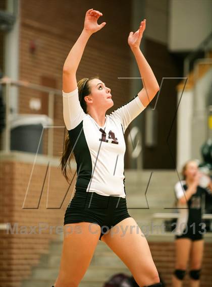 Thumbnail 2 in Wylie Vs Waxahachie (UIL 4A Regional Quarterfinal) photogallery.