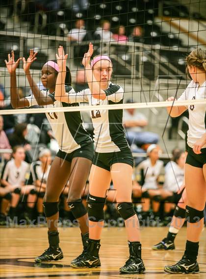 Thumbnail 1 in Wylie Vs Waxahachie (UIL 4A Regional Quarterfinal) photogallery.