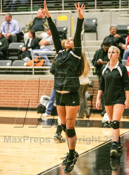 Thumbnail 1 in Wylie Vs Waxahachie (UIL 4A Regional Quarterfinal) photogallery.