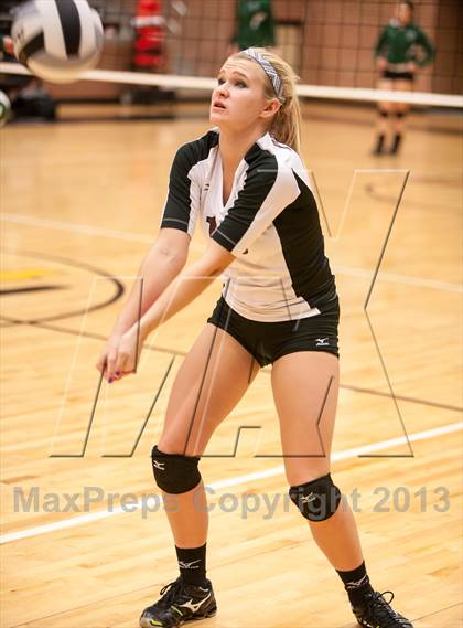 Thumbnail 1 in Wylie Vs Waxahachie (UIL 4A Regional Quarterfinal) photogallery.