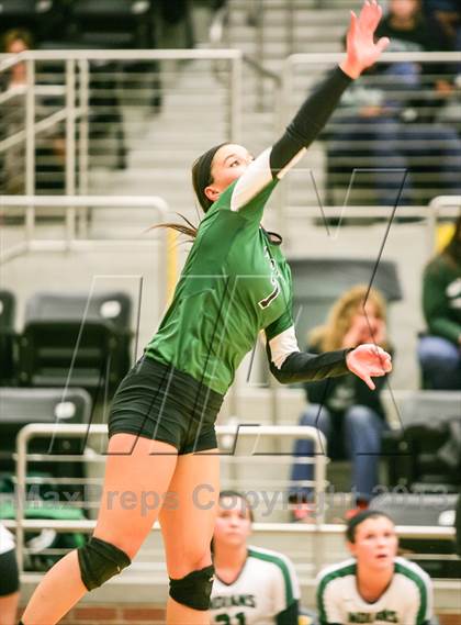 Thumbnail 3 in Wylie Vs Waxahachie (UIL 4A Regional Quarterfinal) photogallery.