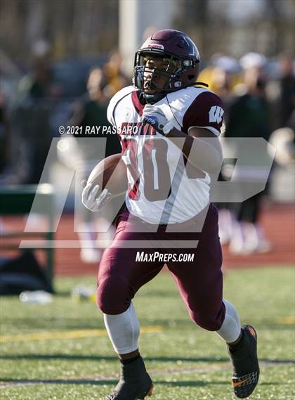 Thumbnail 2 in William Floyd @ Walt Whitman (Conference I Championship) photogallery.