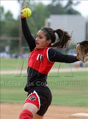 Thumbnail 3 in Harvard-Westlake @ Chaminade photogallery.