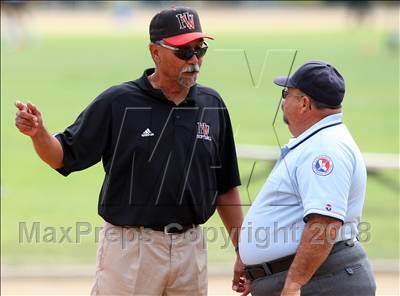 Thumbnail 3 in Harvard-Westlake @ Chaminade photogallery.