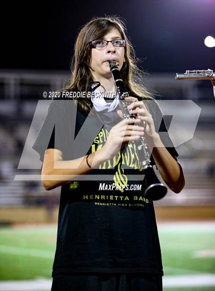 Thumbnail 1 in Gunter vs. Henrietta (UIL 3A D2 Area) photogallery.