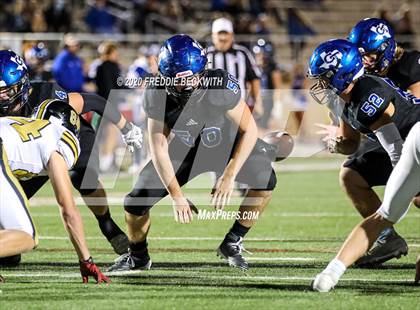 Thumbnail 3 in Gunter vs. Henrietta (UIL 3A D2 Area) photogallery.