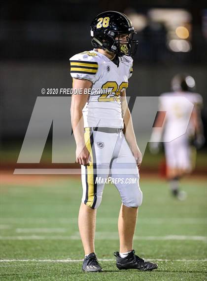 Thumbnail 3 in Gunter vs. Henrietta (UIL 3A D2 Area) photogallery.