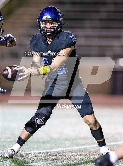 Thumbnail 3 in Gunter vs. Henrietta (UIL 3A D2 Area) photogallery.
