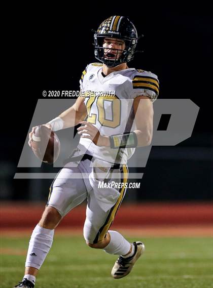 Thumbnail 3 in Gunter vs. Henrietta (UIL 3A D2 Area) photogallery.
