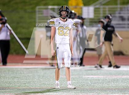 Thumbnail 2 in Gunter vs. Henrietta (UIL 3A D2 Area) photogallery.