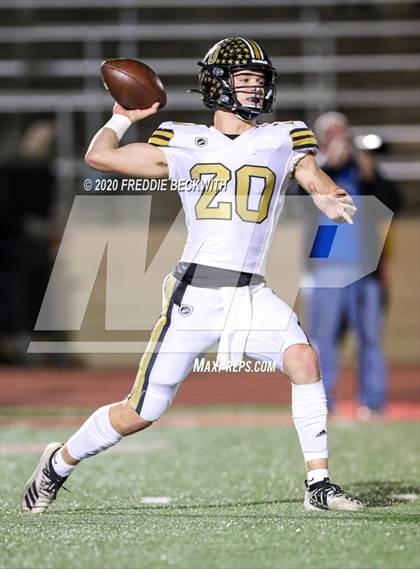 Thumbnail 3 in Gunter vs. Henrietta (UIL 3A D2 Area) photogallery.