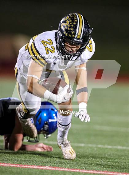 Thumbnail 2 in Gunter vs. Henrietta (UIL 3A D2 Area) photogallery.