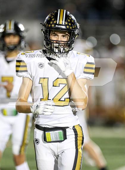 Thumbnail 3 in Gunter vs. Henrietta (UIL 3A D2 Area) photogallery.