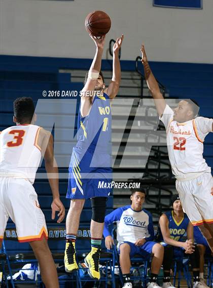 Thumbnail 1 in Wood vs. Chico (Les Curry Invitational) photogallery.