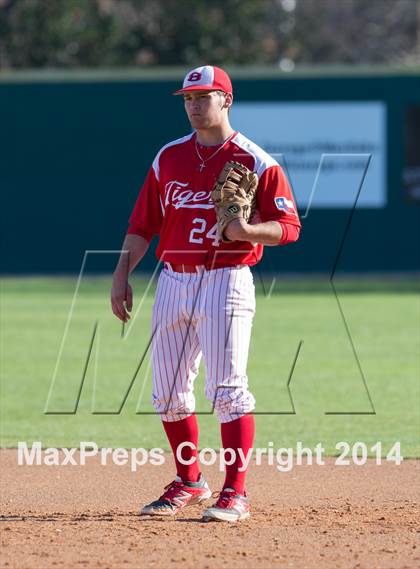 Thumbnail 2 in Belton @ Round Rock Westwood (Langerhans Invitational) photogallery.