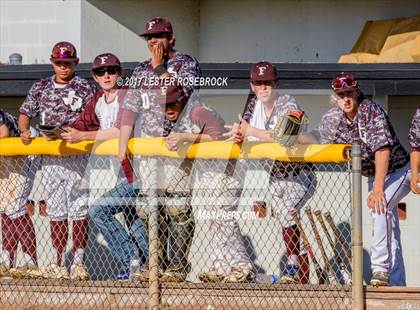 Thumbnail 2 in Floresville vs. Ray (UIL 5A Bi-district Playoffs) photogallery.