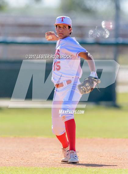 Thumbnail 3 in Floresville vs. Ray (UIL 5A Bi-district Playoffs) photogallery.