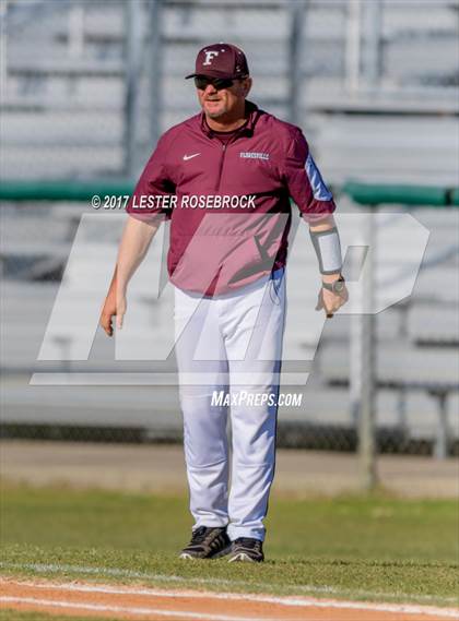 Thumbnail 3 in Floresville vs. Ray (UIL 5A Bi-district Playoffs) photogallery.