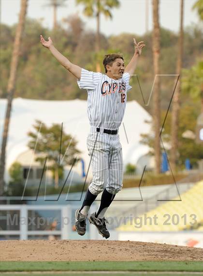 Thumbnail 2 in Temecula Valley vs. Cypress (CIF-SS D2 Final) photogallery.