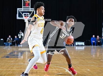 Thumbnail 2 in O'Dea vs. Mountlake Terrace (WIAA State Quarterfinal) photogallery.