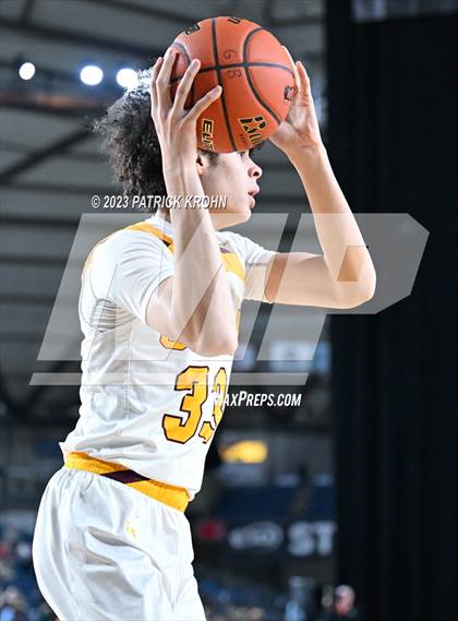 Thumbnail 3 in O'Dea vs. Mountlake Terrace (WIAA State Quarterfinal) photogallery.