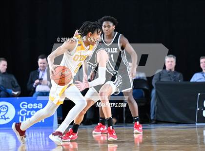 Thumbnail 2 in O'Dea vs. Mountlake Terrace (WIAA State Quarterfinal) photogallery.