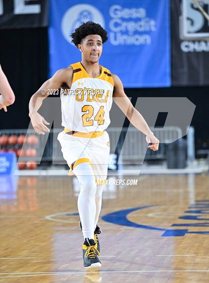 Thumbnail 1 in O'Dea vs. Mountlake Terrace (WIAA State Quarterfinal) photogallery.