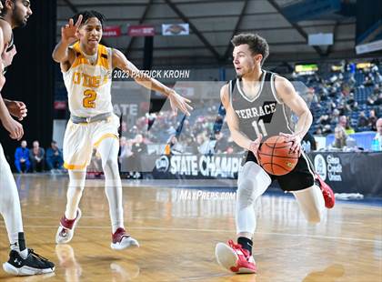 Thumbnail 1 in O'Dea vs. Mountlake Terrace (WIAA State Quarterfinal) photogallery.