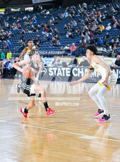 Thumbnail 3 in O'Dea vs. Mountlake Terrace (WIAA State Quarterfinal) photogallery.
