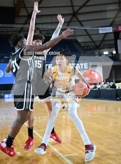 Thumbnail 1 in O'Dea vs. Mountlake Terrace (WIAA State Quarterfinal) photogallery.