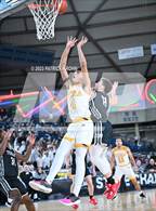 Photo from the gallery "O'Dea vs. Mountlake Terrace (WIAA State Quarterfinal)"