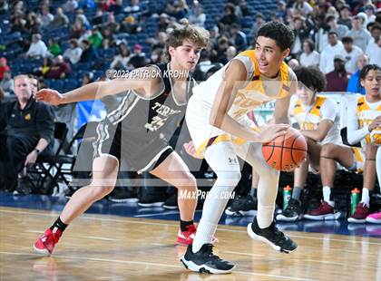 Thumbnail 3 in O'Dea vs. Mountlake Terrace (WIAA State Quarterfinal) photogallery.