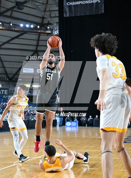 Thumbnail 1 in O'Dea vs. Mountlake Terrace (WIAA State Quarterfinal) photogallery.