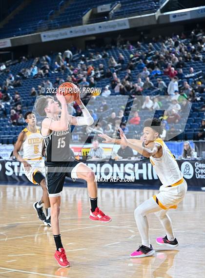 Thumbnail 2 in O'Dea vs. Mountlake Terrace (WIAA State Quarterfinal) photogallery.