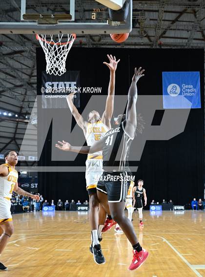 Thumbnail 1 in O'Dea vs. Mountlake Terrace (WIAA State Quarterfinal) photogallery.