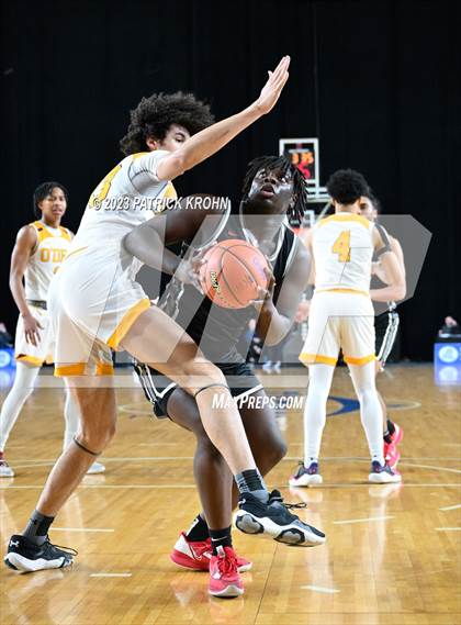 Thumbnail 3 in O'Dea vs. Mountlake Terrace (WIAA State Quarterfinal) photogallery.