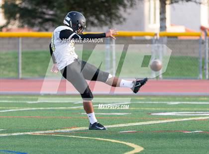 Thumbnail 1 in Oak Park @ Simi Valley photogallery.