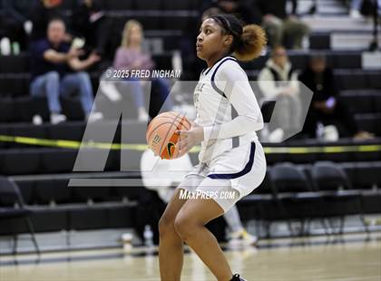 Thumbnail 2 in Bishop O'Connell vs. Riverdale Baptist photogallery.